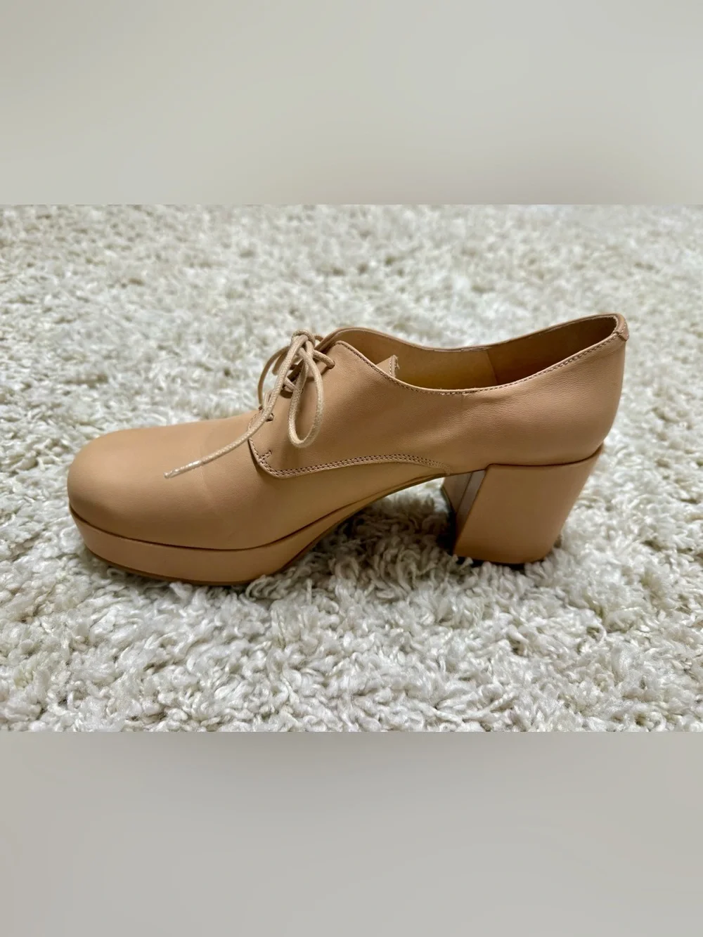 Intentionally Blank Albany Platform Pump, Women’s Size 9
